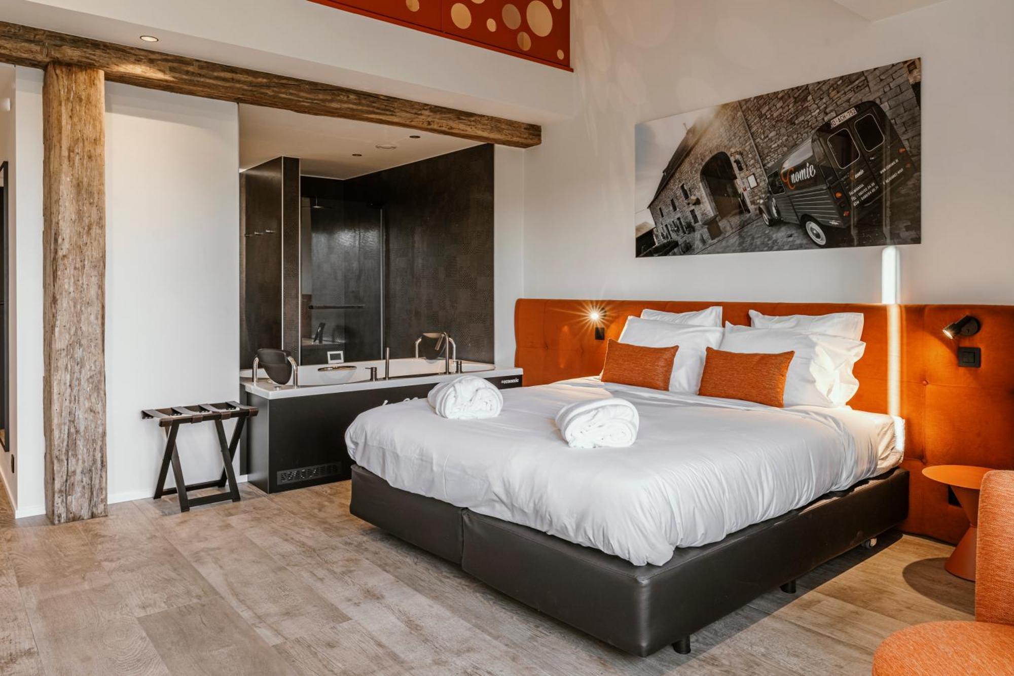 Cc Nomie Hotel Restaurant دينانت الغرفة الصورة