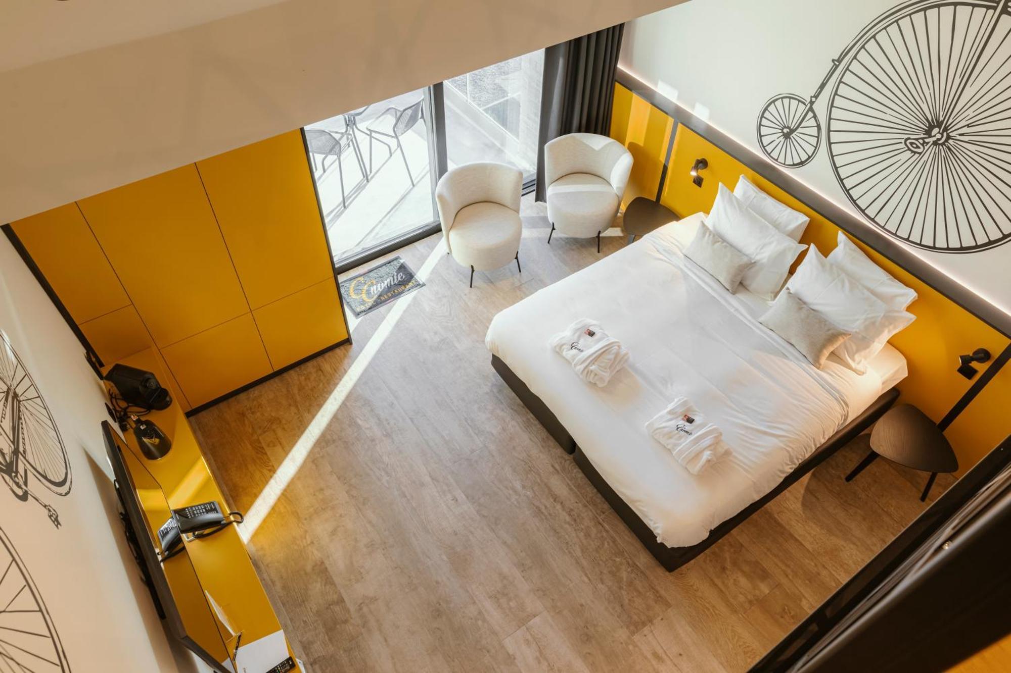 Cc Nomie Hotel Restaurant دينانت الغرفة الصورة